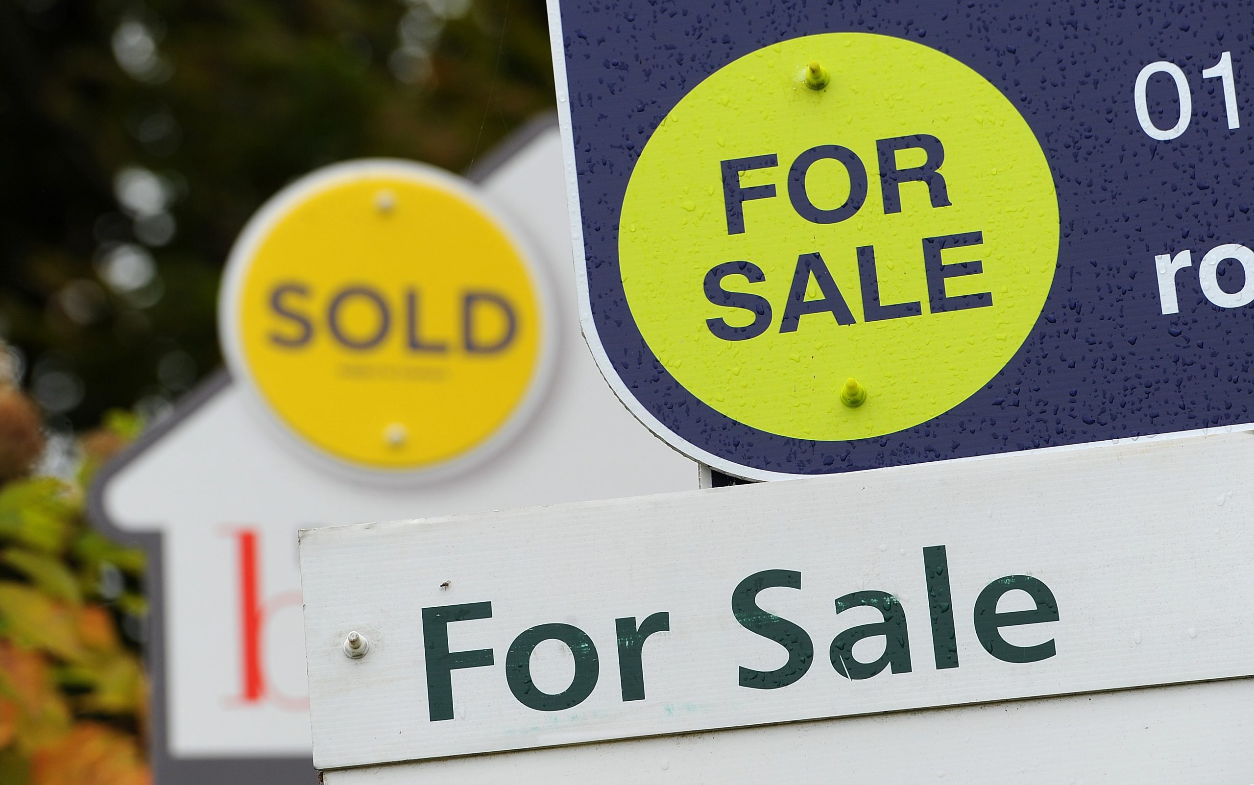 Barnet house prices falling slightly